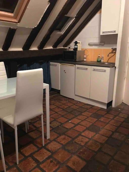Appartement Rue Du Poirier à Orléans Extérieur photo